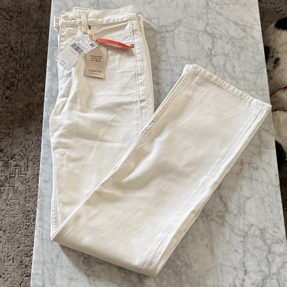 New! Mango Women's Off-White Straight Leg high waist Jeans w/ side slit